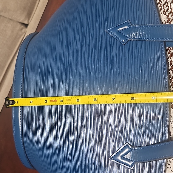 SALE FOR 24 HRS. LOUIS VUITTON EPI, guc - Picture 13 of 17